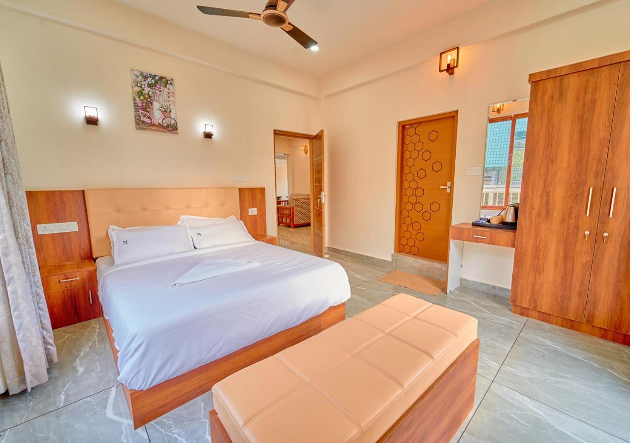 Glen Castle Vagamon Pool Resort By Voye Homes Exterior foto